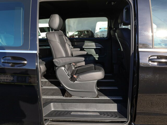 MERCEDES-BENZ EQV 300 Avantgarde Line,lang,7Sitze,2xKlima,LED... - Minibuss, Elbuss: bilde 4 MERCEDES-BENZ EQV 300 Avantgarde Line,lang,7Sitze,2xKlima,LED... - Minibuss, Elbuss: bilde 4