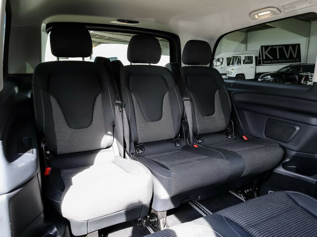 MERCEDES-BENZ EQV 300 lang,7Sitze,2xKlima,2xSchiebetür el.,LED... - Persontransport, Elektrisk varebil: bilde 4 MERCEDES-BENZ EQV 300 lang,7Sitze,2xKlima,2xSchiebetür el.,LED... - Persontransport, Elektrisk varebil: bilde 4