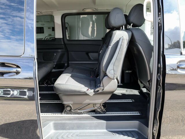 MERCEDES-BENZ EQV 300 lang,7Sitze,2xKlima,2xSchiebetür el.,LED... - Persontransport, Elektrisk varebil: bilde 5 MERCEDES-BENZ EQV 300 lang,7Sitze,2xKlima,2xSchiebetür el.,LED... - Persontransport, Elektrisk varebil: bilde 5