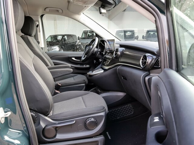 MERCEDES-BENZ EQV 300 lang,7Sitze,2xelek.Schiebetür,EasyPack... - Minibuss, Elbuss: bilde 4 MERCEDES-BENZ EQV 300 lang,7Sitze,2xelek.Schiebetür,EasyPack... - Minibuss, Elbuss: bilde 4