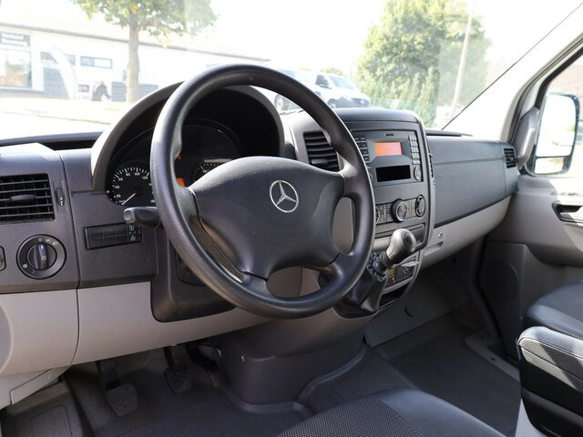 MERCEDES-BENZ Sprinter 316CDI DOKA,Allrad,AHK,TCO,Standhzg.... - Varebil med plan, Varebil med dobbelt førerhus: bilde 4 MERCEDES-BENZ Sprinter 316CDI DOKA,Allrad,AHK,TCO,Standhzg.... - Varebil med plan, Varebil med dobbelt førerhus: bilde 4