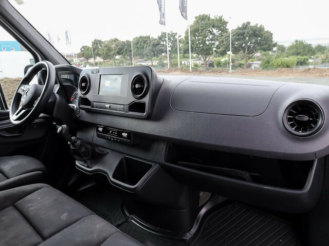 MERCEDES-BENZ Sprinter 317 CDI Kasten,L2H2,MBUX,Kamera - Kassebil: bilde 4 MERCEDES-BENZ Sprinter 317 CDI Kasten,L2H2,MBUX,Kamera - Kassebil: bilde 4
