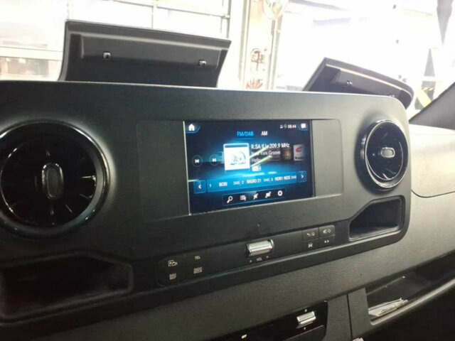 MERCEDES-BENZ Sprinter 317 CDI Kombi,Rollstuhllift,8Sitze... - Minibuss, Persontransport: bilde 5 MERCEDES-BENZ Sprinter 317 CDI Kombi,Rollstuhllift,8Sitze... - Minibuss, Persontransport: bilde 5