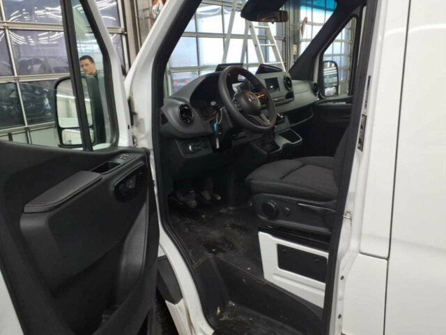 MERCEDES-BENZ Sprinter 317 CDI Kombi,Rollstuhllift,8Sitze... - Minibuss, Persontransport: bilde 2 MERCEDES-BENZ Sprinter 317 CDI Kombi,Rollstuhllift,8Sitze... - Minibuss, Persontransport: bilde 2