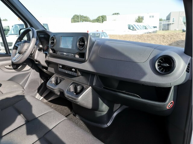 MERCEDES-BENZ Sprinter 317 Maxi,9GTronic,MBUX,Kamera,Navi... - Kassebil: bilde 4 MERCEDES-BENZ Sprinter 317 Maxi,9GTronic,MBUX,Kamera,Navi... - Kassebil: bilde 4