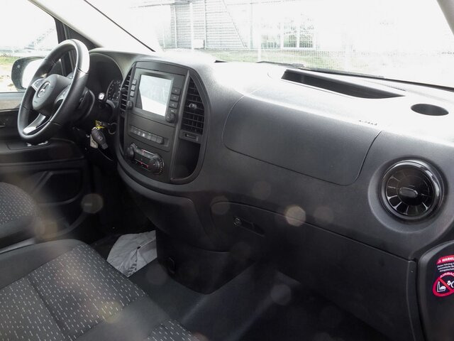 MERCEDES-BENZ Vito 116TourerPro ,Extralang,2xKlima,Kamera,AHK - Persontransport: bilde 4 MERCEDES-BENZ Vito 116TourerPro ,Extralang,2xKlima,Kamera,AHK - Persontransport: bilde 4