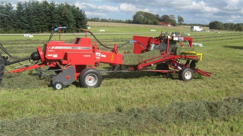 Pomi Mini 100 MF 1839 - Rundballepakker: bilde 1 Pomi Mini 100 MF 1839 - Rundballepakker: bilde 1