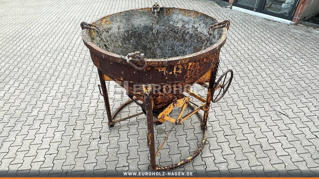Betonsilo Krankübel Betonbombe 750 l 1016 H - Sementsilo: bilde 2 Betonsilo Krankübel Betonbombe 750 l 1016 H - Sementsilo: bilde 2
