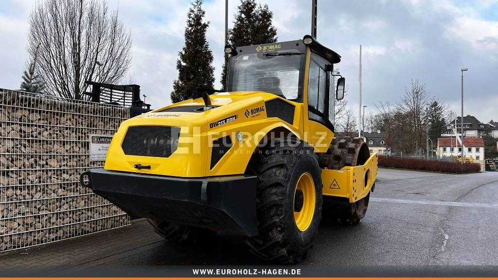 Bomag Stachelwalze BW 213 PDH-5, Schnellgang, Walzenzug  - Kompaktor: bilde 2 Bomag Stachelwalze BW 213 PDH-5, Schnellgang, Walzenzug  - Kompaktor: bilde 2
