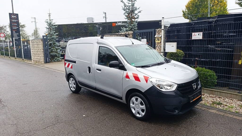 Dacia Dokker Transporter, Kastenwagen, Werkstattschränke  - Små varebil: bilde 1 Dacia Dokker Transporter, Kastenwagen, Werkstattschränke  - Små varebil: bilde 1