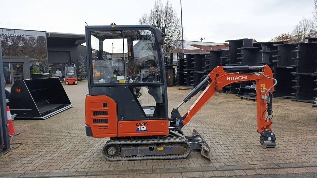 Hitachi ZX 19-6CR nur 683 Bh, Powertilt mit SW MS01 - Minigraver: bilde 1 Hitachi ZX 19-6CR nur 683 Bh, Powertilt mit SW MS01 - Minigraver: bilde 1