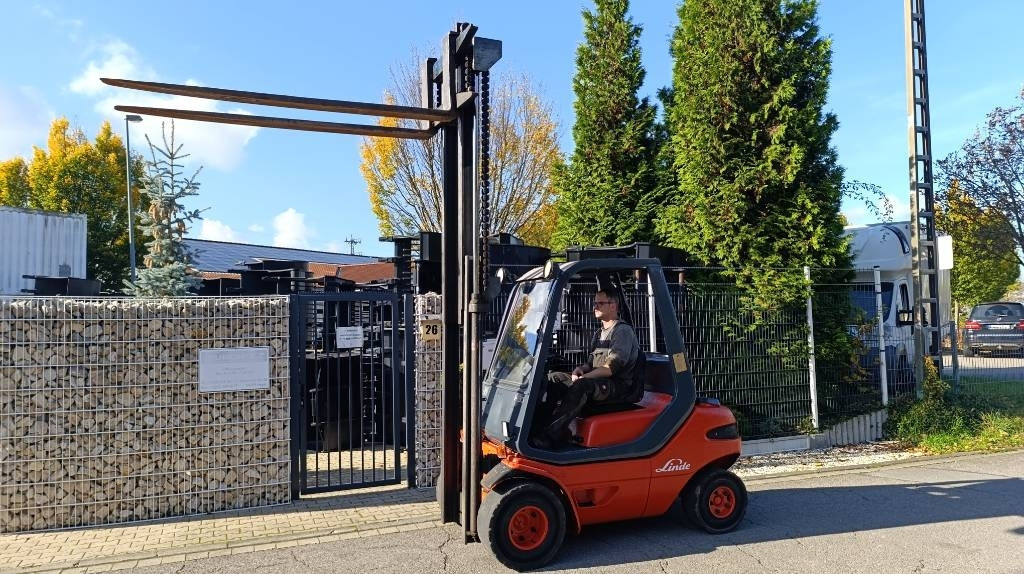 Linde H 30 D, Duplex, Zusatzhydraulik, Palettengabel - Dieseltruck: bilde 1 Linde H 30 D, Duplex, Zusatzhydraulik, Palettengabel - Dieseltruck: bilde 1
