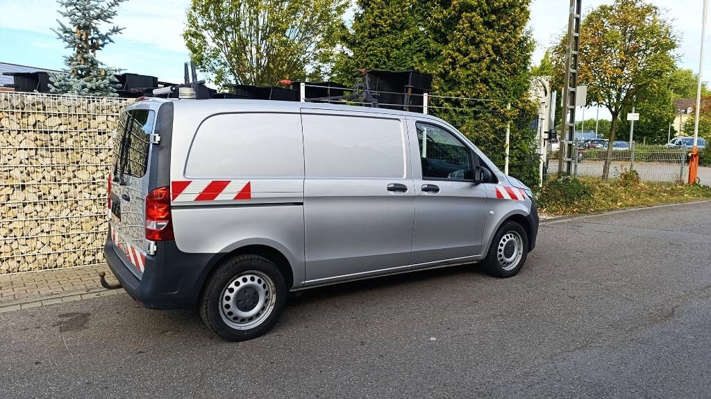 Mercedes-Benz Vito 114 CDI Allrad-Werkstattschränke-Standheizung - Varebil med skap: bilde 5 Mercedes-Benz Vito 114 CDI Allrad-Werkstattschränke-Standheizung - Varebil med skap: bilde 5