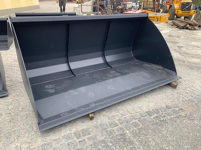 Big Volumenschaufel 250 cm mit Euro Aufnahme - Minibuss, Persontransport: bilde 1 Big Volumenschaufel 250 cm mit Euro Aufnahme - Minibuss, Persontransport: bilde 1