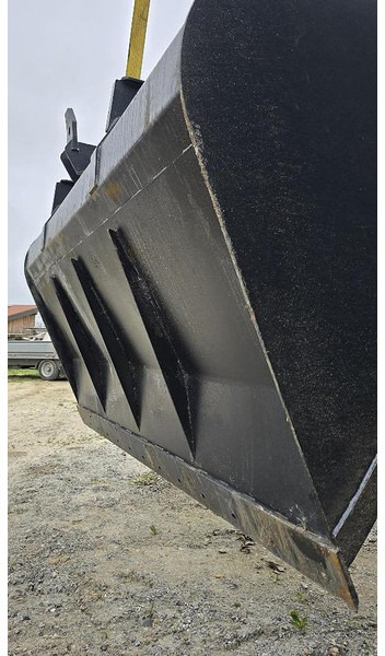 Big Volumenschaufel 250 cm mit Euro Aufnahme - Minibuss, Persontransport: bilde 5 Big Volumenschaufel 250 cm mit Euro Aufnahme - Minibuss, Persontransport: bilde 5