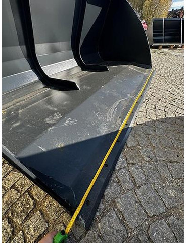 Big Volumenschaufel 250 cm mit Merlo ZM2 Aufnahme - Skuffe: bilde 2 Big Volumenschaufel 250 cm mit Merlo ZM2 Aufnahme - Skuffe: bilde 2