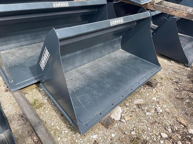 Sonarol Schwergutschaufel 180 cm mit Bobcat 114 cm Aufnahme - Skuffe: bilde 1 Sonarol Schwergutschaufel 180 cm mit Bobcat 114 cm Aufnahme - Skuffe: bilde 1