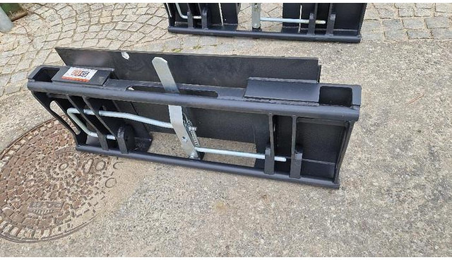 Big Bobcat 90 cm Adapter mit Euro Aufnahme - Utstyr: bilde 1 Big Bobcat 90 cm Adapter mit Euro Aufnahme - Utstyr: bilde 1