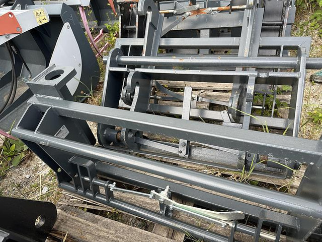 Sonarol John Deere Adapter pass. zu Euro Aufnahme - Utstyr: bilde 1 Sonarol John Deere Adapter pass. zu Euro Aufnahme - Utstyr: bilde 1