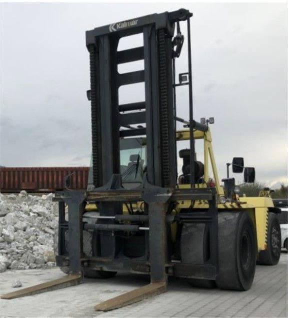 Kalmar DCD420-12 - Dieseltruck: bilde 2 Kalmar DCD420-12 - Dieseltruck: bilde 2