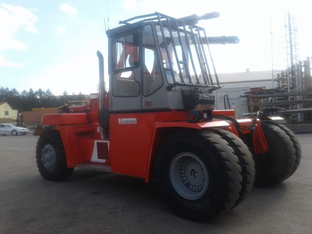 Kalmar DCE330-12 - Dieseltruck: bilde 5 Kalmar DCE330-12 - Dieseltruck: bilde 5