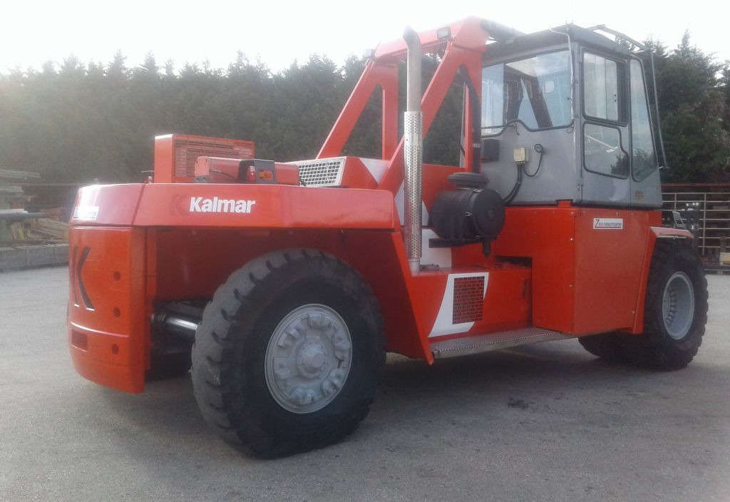 Kalmar DCE330-12 - Dieseltruck: bilde 4 Kalmar DCE330-12 - Dieseltruck: bilde 4