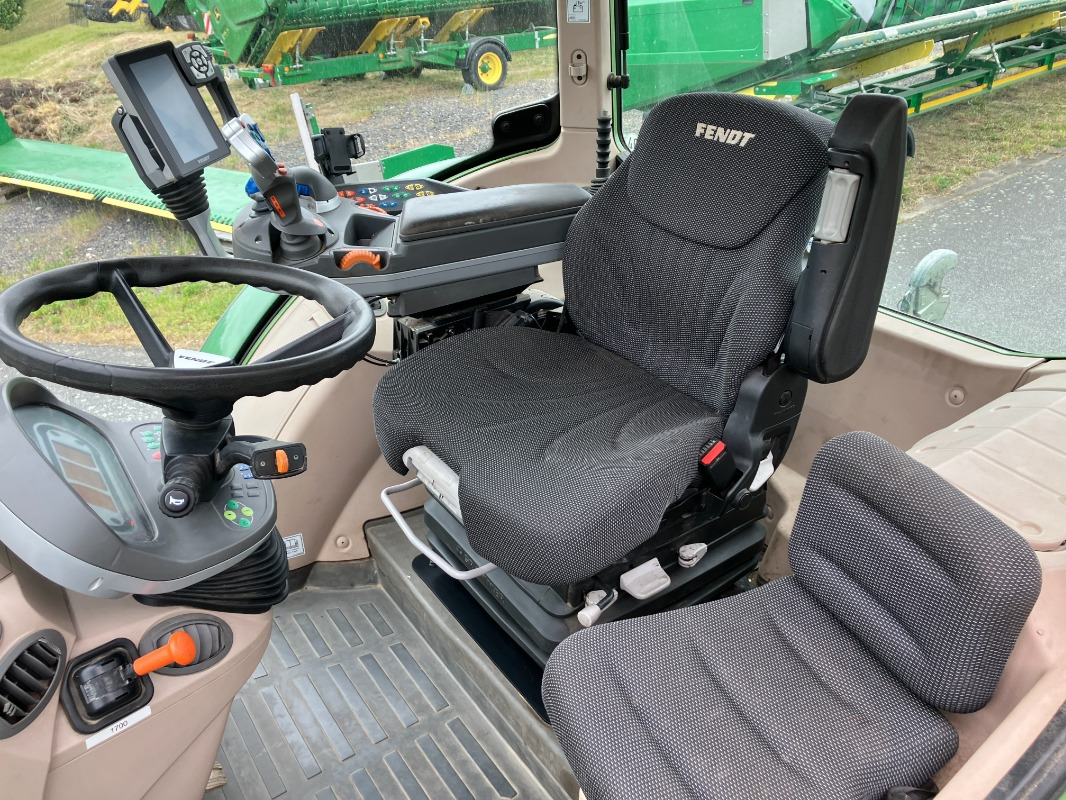 Fendt 724 PowerPlus mit Frontkraftheber - Traktor: bilde 4 Fendt 724 PowerPlus mit Frontkraftheber - Traktor: bilde 4