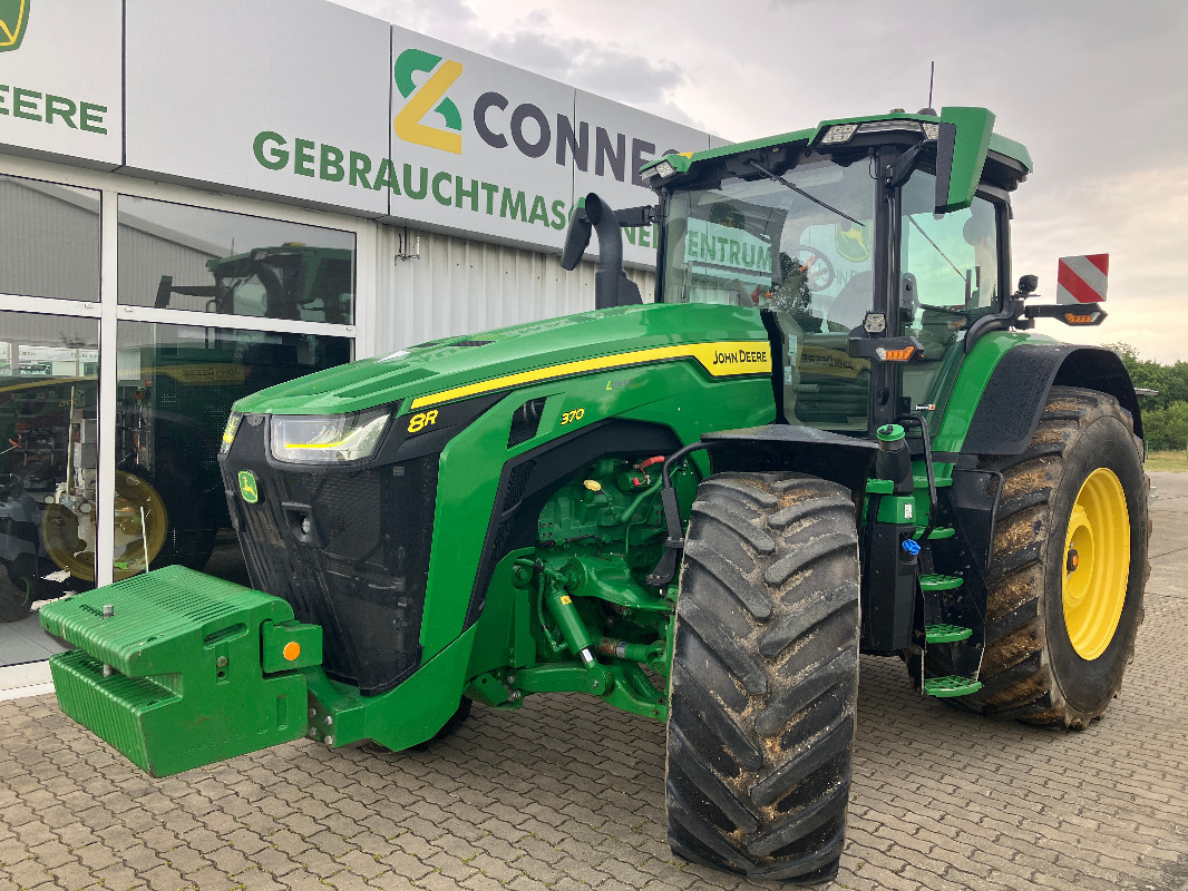John Deere 8R370 - Traktor: bilde 1 John Deere 8R370 - Traktor: bilde 1