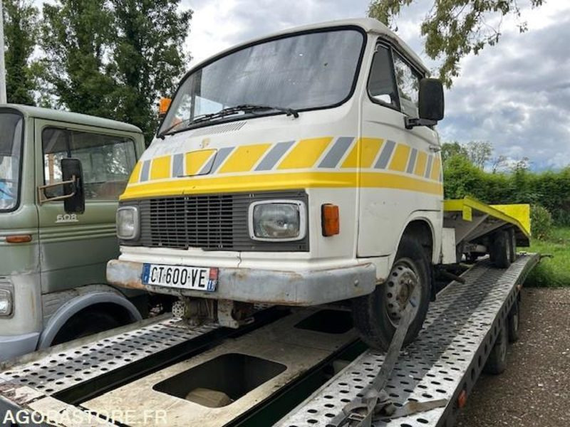 DEPANNEUSE DAIMLER 1973 155200 KM - Annet utstyr: bilde 1 DEPANNEUSE DAIMLER 1973 155200 KM - Annet utstyr: bilde 1