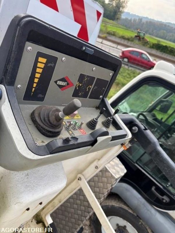 FOURGON NACELLE RENAULT MASTER ET NACELLE VERSALIFT 11.3 M 2019 110329 KM - Annet utstyr: bilde 2 FOURGON NACELLE RENAULT MASTER ET NACELLE VERSALIFT 11.3 M 2019 110329 KM - Annet utstyr: bilde 2