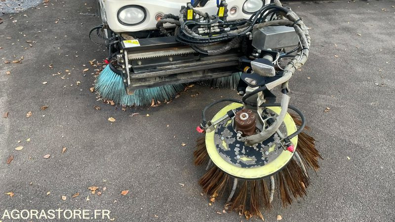 BALAYEUSE MATHIEU AZURA DE 2013 - Feiebil: bilde 3 BALAYEUSE MATHIEU AZURA DE 2013 - Feiebil: bilde 3