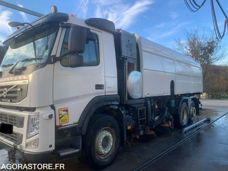 BALAYEUSE VOLVO BLANC 6 ROUES - ANNEE 2013 - 245000KMS - Feiebil: bilde 3 BALAYEUSE VOLVO BLANC 6 ROUES - ANNEE 2013 - 245000KMS - Feiebil: bilde 3