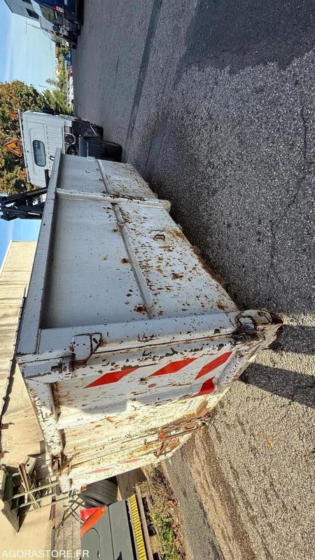 BENNE AMOVIBLE - Varebil med tipp: bilde 1 BENNE AMOVIBLE - Varebil med tipp: bilde 1