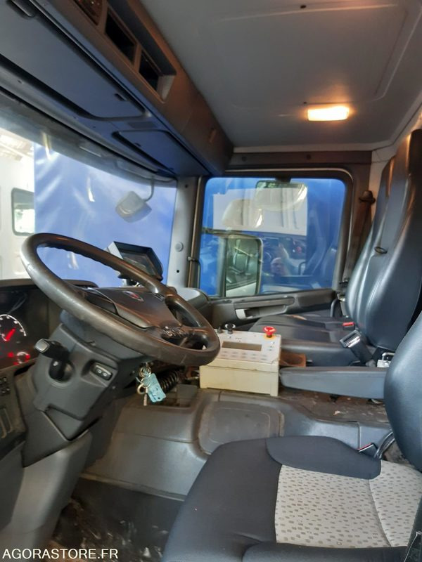 BOM AR SCANIA 19T - SEMAT - R32467 - 182244 kms - Søppelbil: bilde 2 BOM AR SCANIA 19T - SEMAT - R32467 - 182244 kms - Søppelbil: bilde 2
