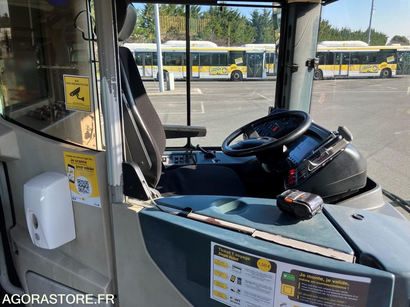 BUS HEULIEZ AG816LZ 372 - Leddbuss: bilde 4 BUS HEULIEZ AG816LZ 372 - Leddbuss: bilde 4