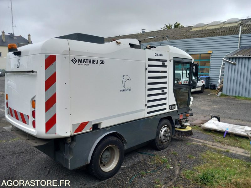 Balayeuse RAVO 540 XL + 3ème balai - Feiebil: bilde 3 Balayeuse RAVO 540 XL + 3ème balai - Feiebil: bilde 3