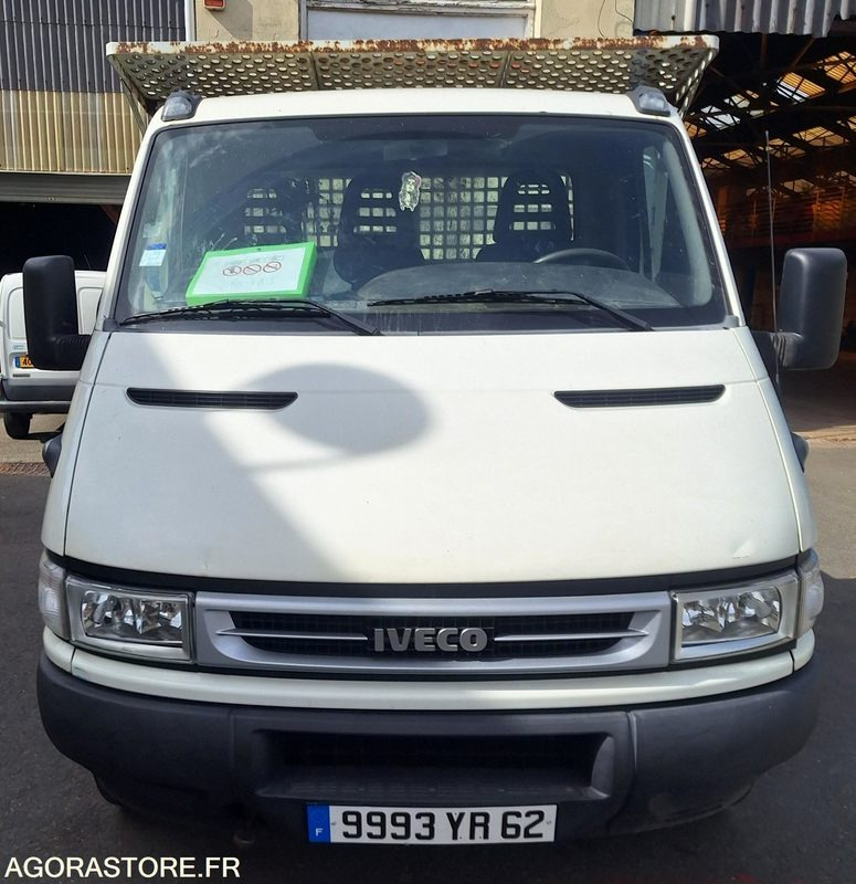 CAMION BENNE IVECO DAILY - Varebil med tipp: bilde 1 CAMION BENNE IVECO DAILY - Varebil med tipp: bilde 1