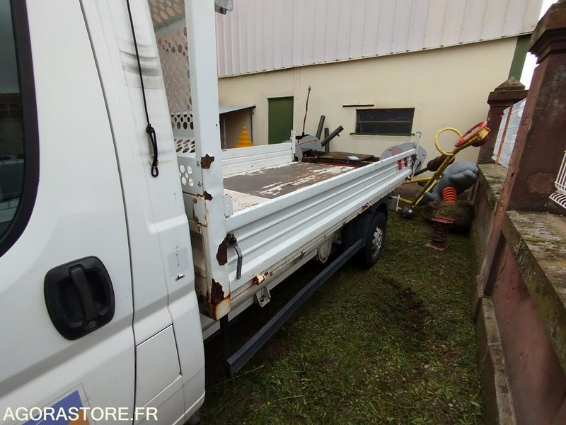 CAMIONETTE PLATEAU E.V. - Varebil med tipp: bilde 3 CAMIONETTE PLATEAU E.V. - Varebil med tipp: bilde 3