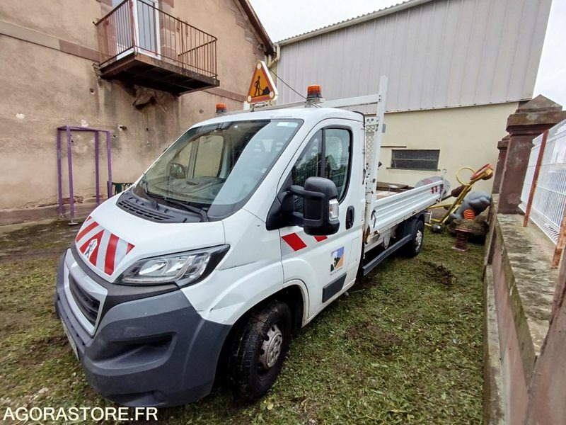 CAMIONETTE PLATEAU E.V. - Varebil med tipp: bilde 2 CAMIONETTE PLATEAU E.V. - Varebil med tipp: bilde 2
