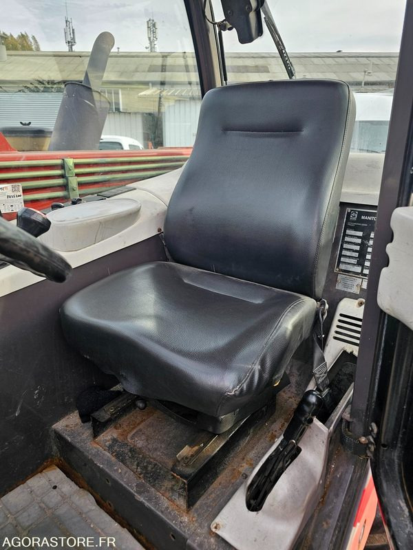 CHARIOT ELECATEUR MANITOU MT732 - 2004 - 5207H - Dieseltruck: bilde 5 CHARIOT ELECATEUR MANITOU MT732 - 2004 - 5207H - Dieseltruck: bilde 5