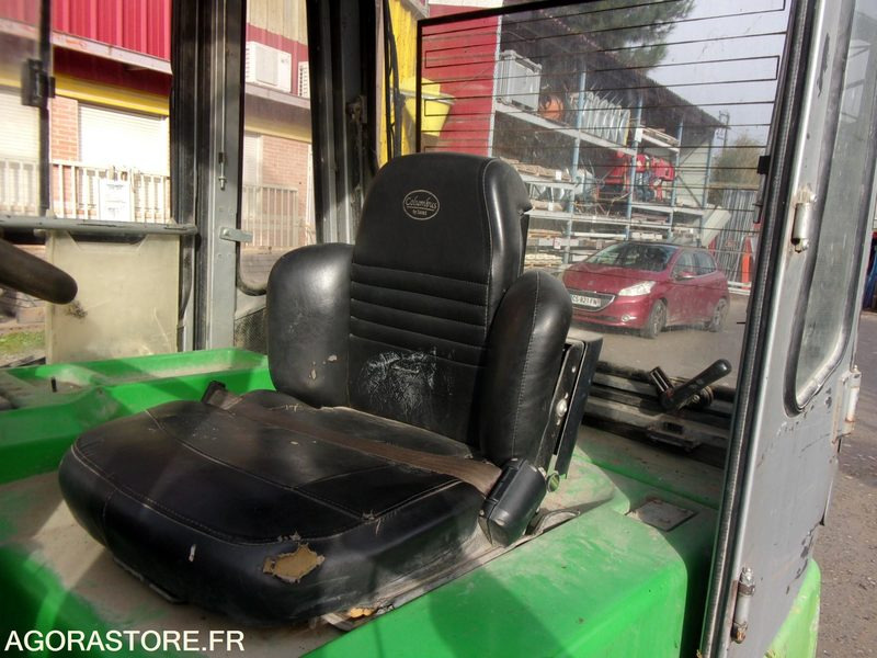 CHARIOT ÉLÉVATEUR 3 TONNES POSITIONNEUR DE FOURCHES ELECTRIQUE CESAB - El-truck: bilde 5 CHARIOT ÉLÉVATEUR 3 TONNES POSITIONNEUR DE FOURCHES ELECTRIQUE CESAB - El-truck: bilde 5
