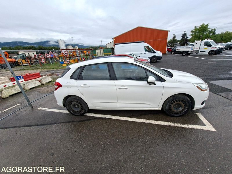 CITROEN C4 Entreprise VU 5p Berline HD- 2014 - 216471 KM - P0403314 - Personenbil: bilde 2 CITROEN C4 Entreprise VU 5p Berline HD- 2014 - 216471 KM - P0403314 - Personenbil: bilde 2