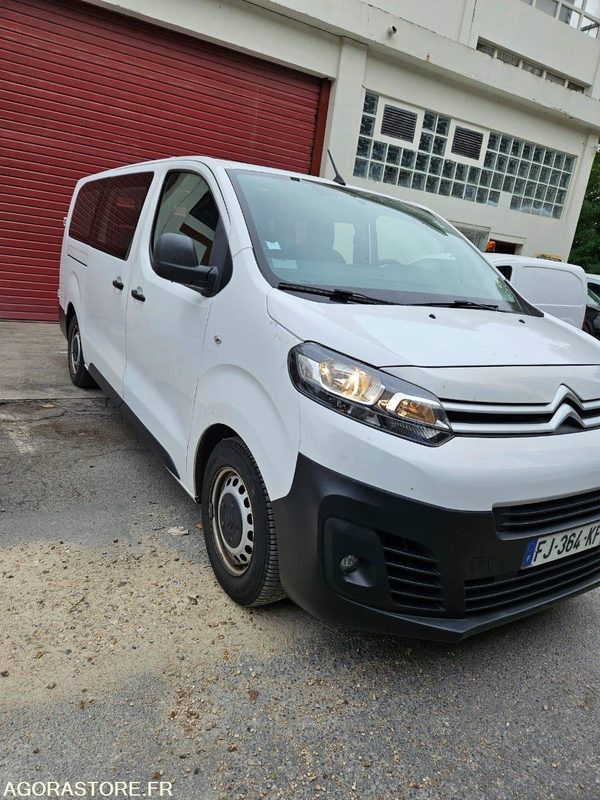 CITROEN JUMPY SPACE TOURER 9 places 240051 kms ANNÉE 2019 - Minibuss, Persontransport: bilde 1 CITROEN JUMPY SPACE TOURER 9 places 240051 kms ANNÉE 2019 - Minibuss, Persontransport: bilde 1