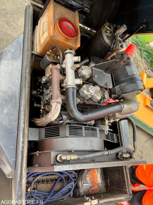 COMPRESSEUR THERMIQUE DIESEL - Luftkompressor: bilde 2 COMPRESSEUR THERMIQUE DIESEL - Luftkompressor: bilde 2