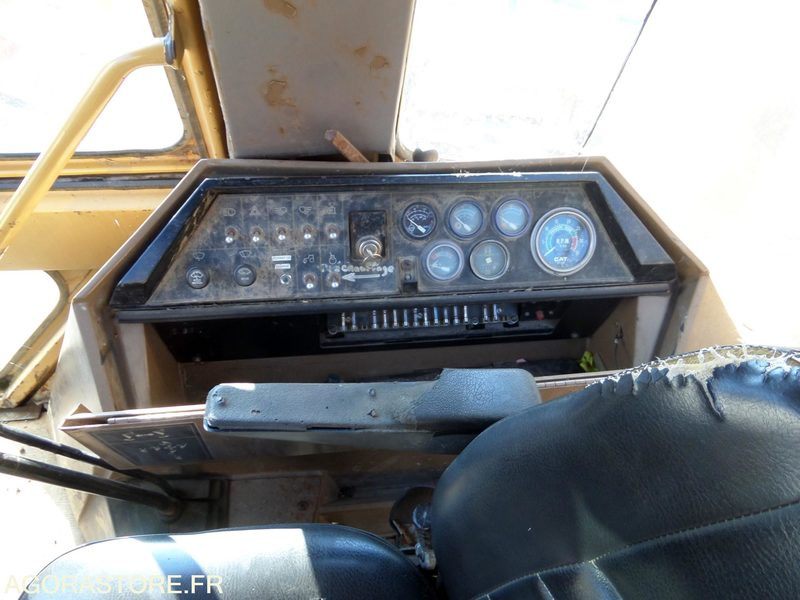 Chargeuse pelleteuse caterpillar 428 -1992- 13000h (N2TRPL) - Traktorgraver: bilde 5 Chargeuse pelleteuse caterpillar 428 -1992- 13000h (N2TRPL) - Traktorgraver: bilde 5