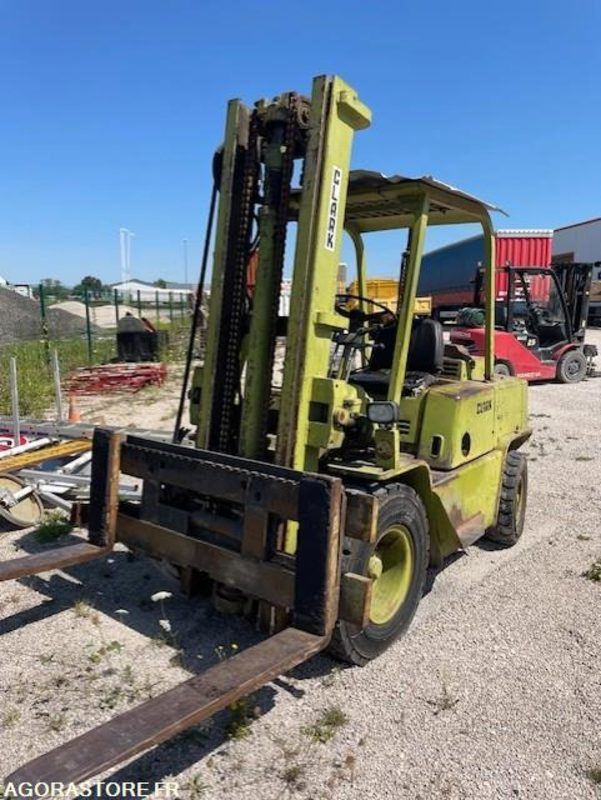 Chariot elevateur Clark 3.5 T - Dieseltruck: bilde 1 Chariot elevateur Clark 3.5 T - Dieseltruck: bilde 1