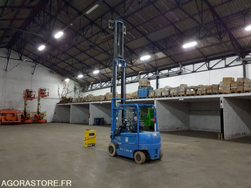 Chariot élévateur ELEC 2.5T Triplex 5,5M NISSAN QO2L25 - El-truck: bilde 1 Chariot élévateur ELEC 2.5T Triplex 5,5M NISSAN QO2L25 - El-truck: bilde 1