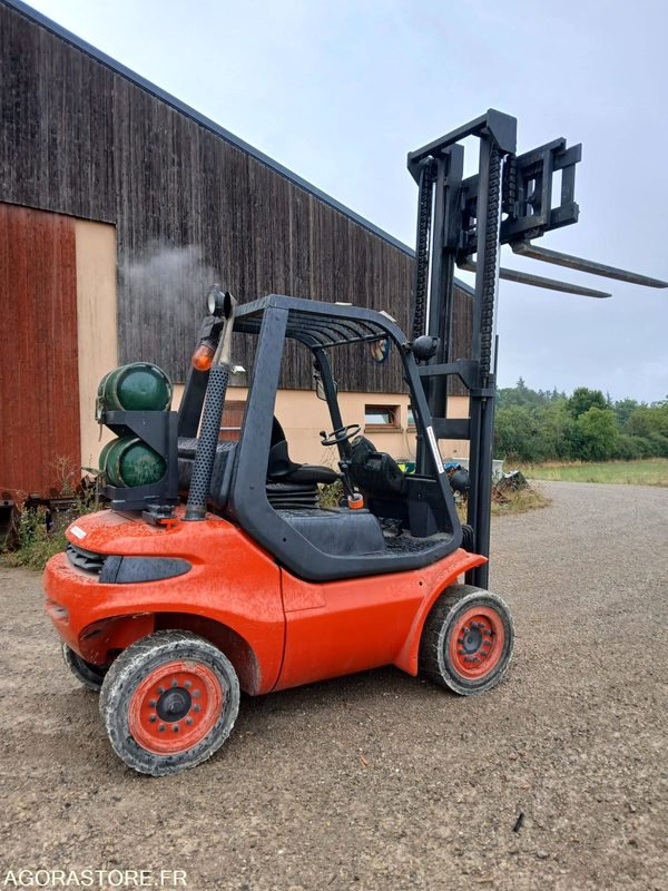 Chariot élévateur Fenwick Linde H35T 3.5T - Gasstruck: bilde 1 Chariot élévateur Fenwick Linde H35T 3.5T - Gasstruck: bilde 1