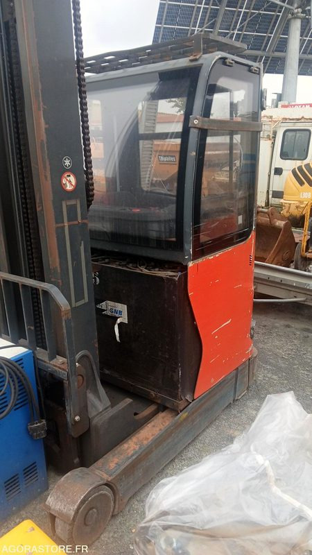 Chariot frontal - Fenwick - 2014 - R16 - Reachtruck: bilde 1 Chariot frontal - Fenwick - 2014 - R16 - Reachtruck: bilde 1