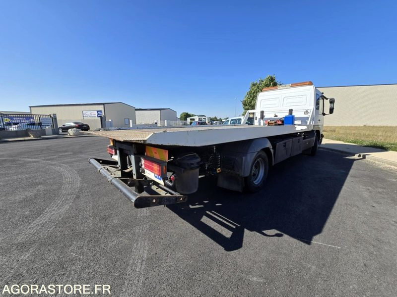 Dépanneuse Mercedes 1223 MOTEUR ECHANGE STANDARD 8O.000 - Bergingsbil: bilde 4 Dépanneuse Mercedes 1223 MOTEUR ECHANGE STANDARD 8O.000 - Bergingsbil: bilde 4